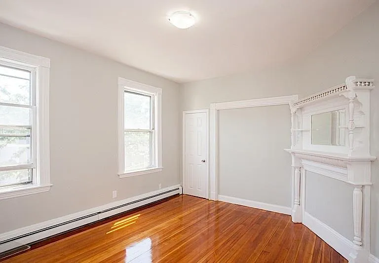 147 Columbia St #4 — Photo 2