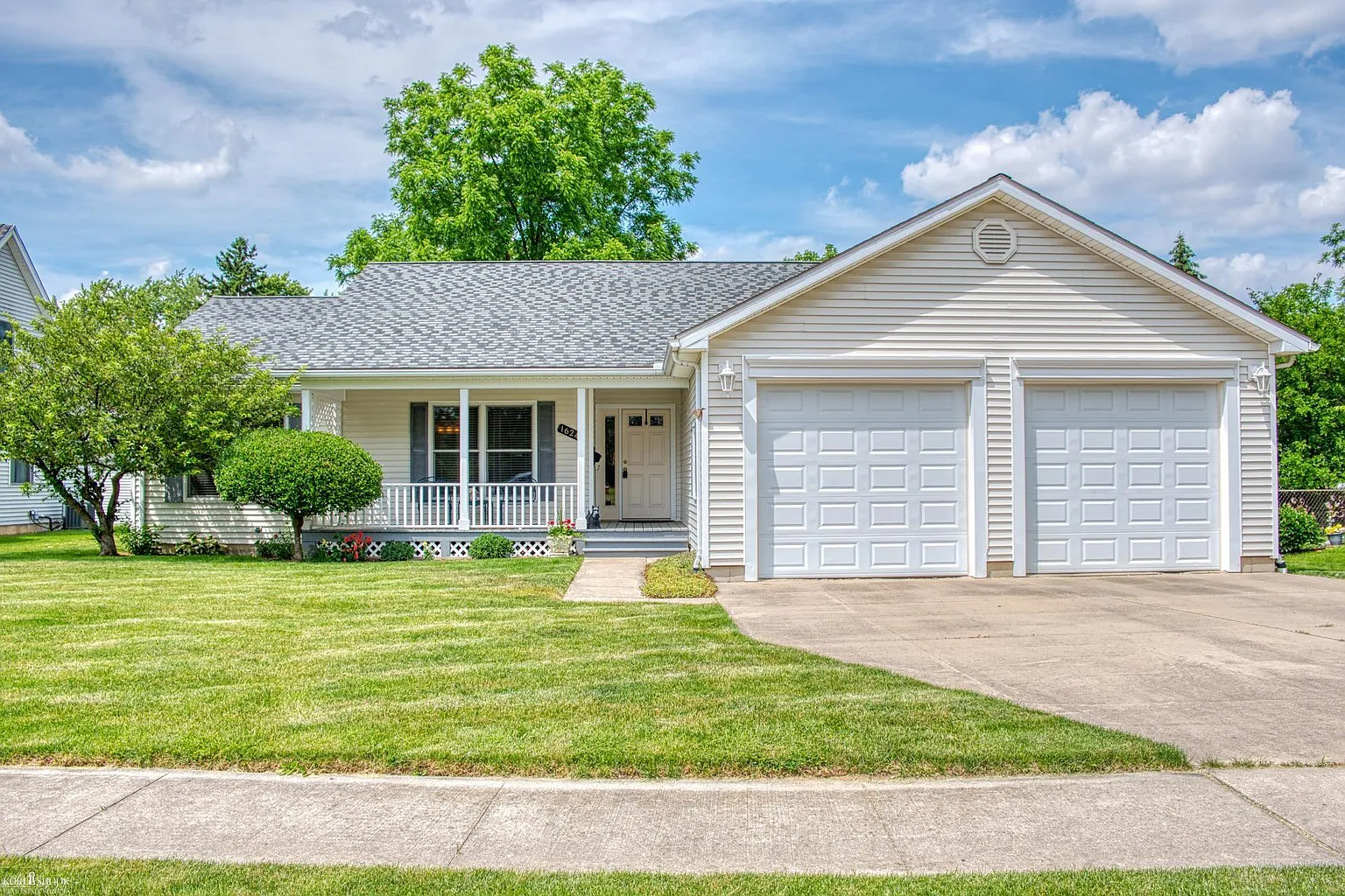 1624 Lynn St photo 1