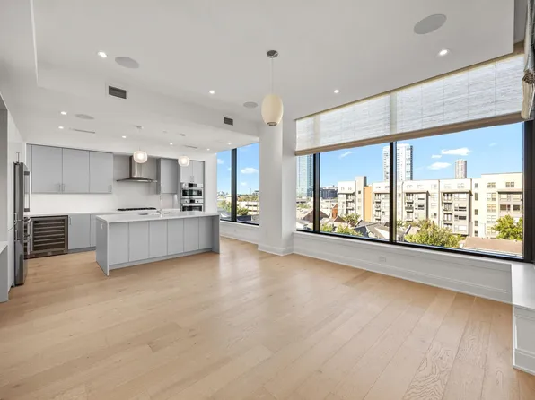 2323 W Main St Unit 506, Houston, TX 77098
