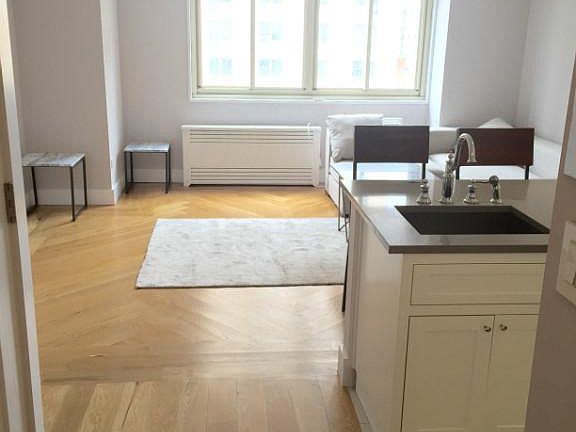 2nd image of 70 W 93rd St APT 4A