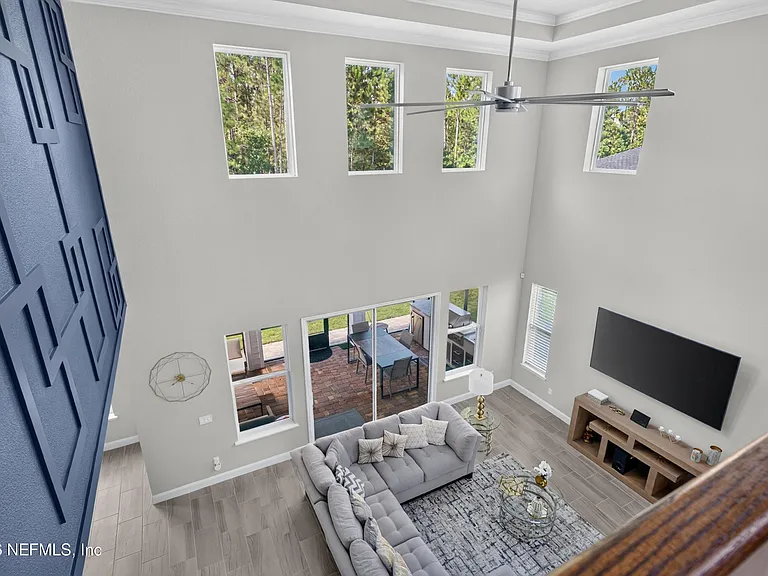 22 Azura Point — Photo 42
