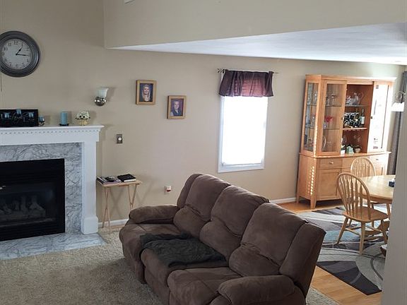 4th image of 125 Whittier Meadows Dr