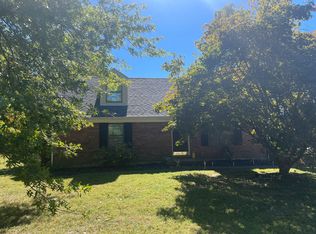 1035 Harmony Ln, Goshen, KY 40026