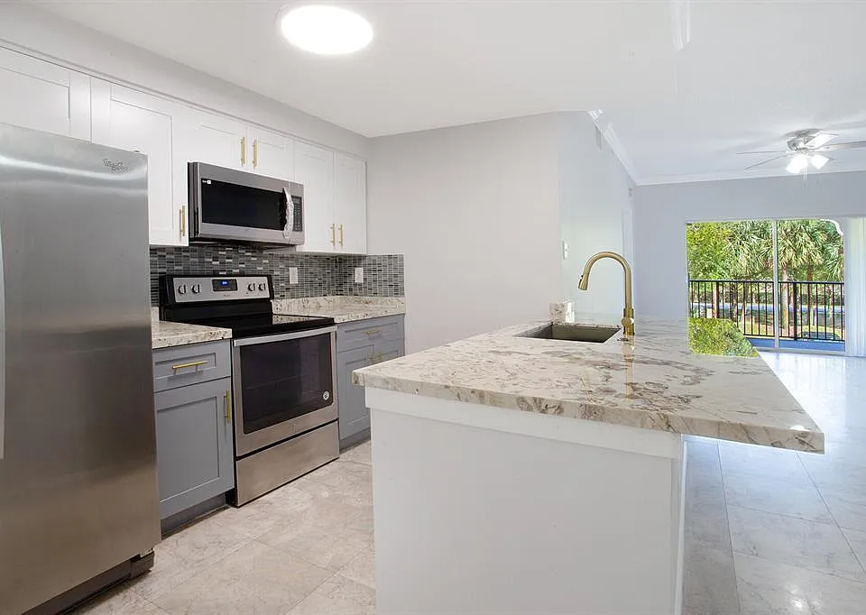 5860 W Sample Rd