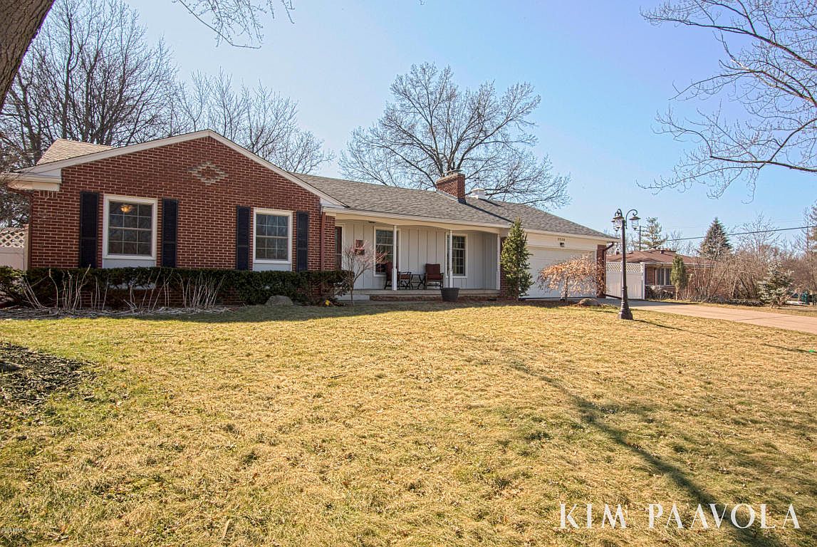 2530 Boston St SE, East Grand Rapids, MI 49506 Zillow