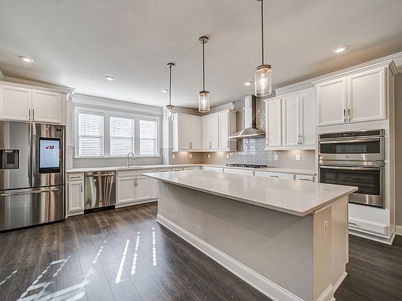 2nd image of 1363 Harris Way S