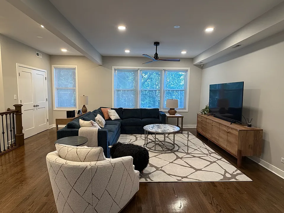 Main living room / dining room area