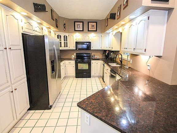 4th image of 6135 Greenbriar Dr