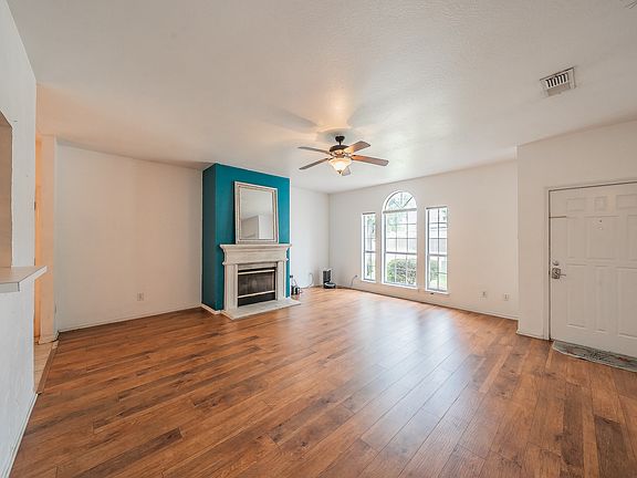 5th image of 4408 Park Creek Ct