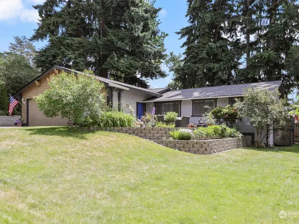 1049 NE Rindal Court, Poulsbo, WA 98370