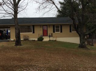 1104 Crestview Dr NW, Cleveland, TN 37312