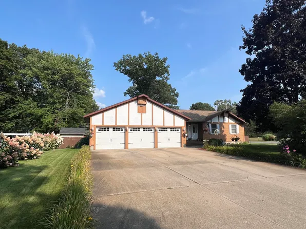 3986 Westbrook Dr, Muskegon, MI 49444