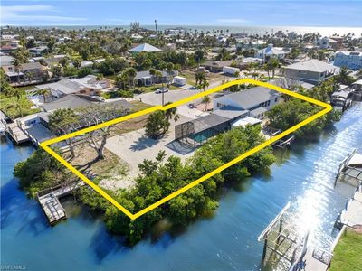 351 Jefferson CT, Fort Myers Beach, FL, 33931
