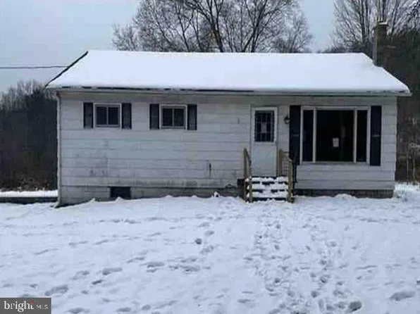 471 Griffith Rd, Tyler Hill, PA 18469