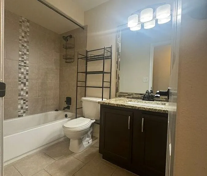 803 Foxwood Dr — Photo 15