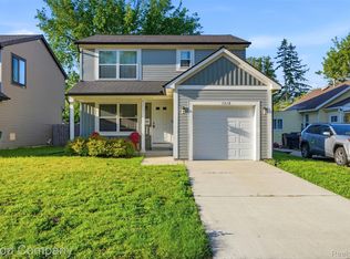 1218 E Bernhard Ave, Hazel Park, MI 48030