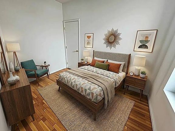 5th image of 576 39th St APT 13