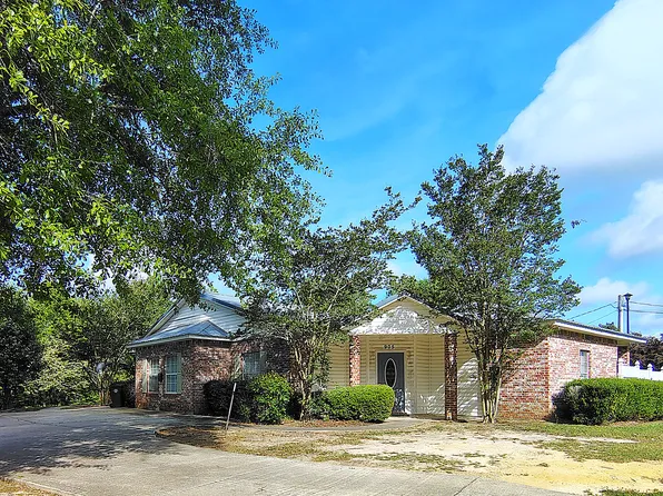 907 Tatum Camp Rd #B, Hattiesburg, MS 39402