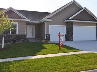 415 Eastview Ave, Marion, IA 52302