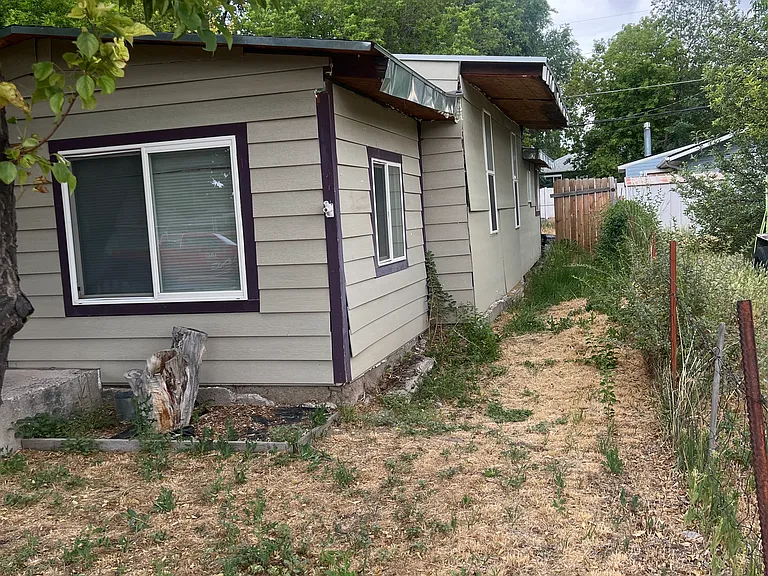 428 N 12th Ave — Photo 2