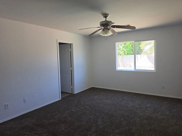 2068 E Andalusian Loop — Photo 5