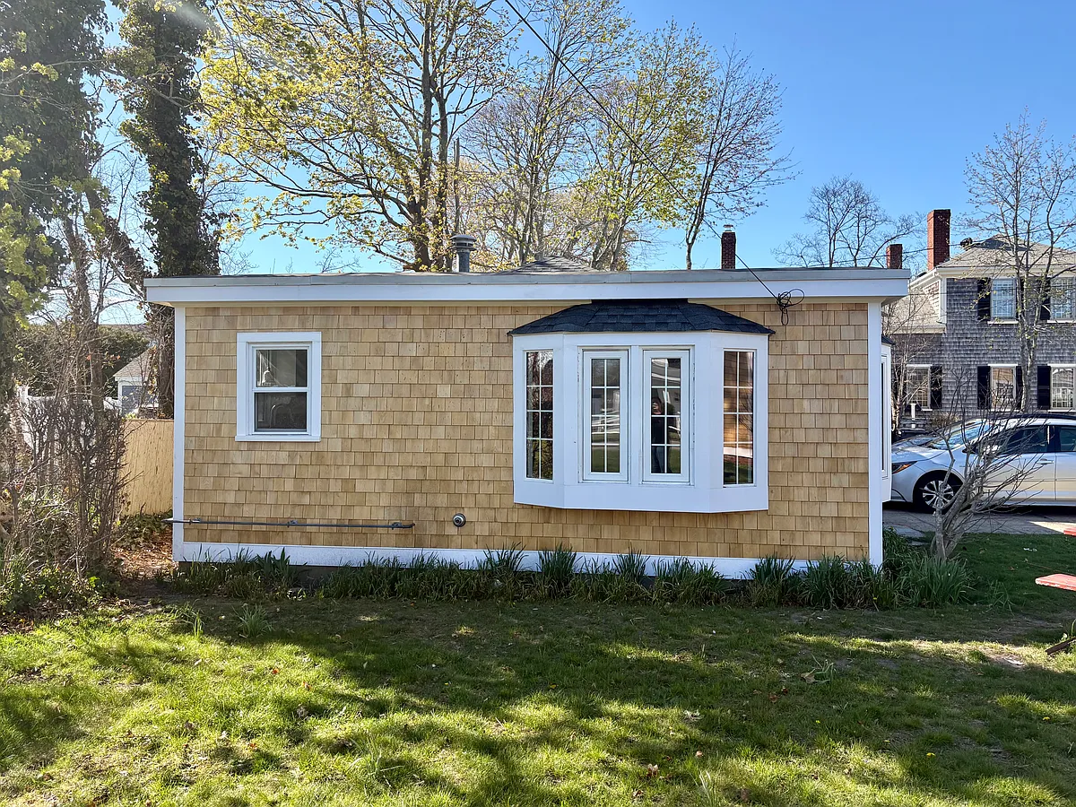 Building Photo - 380 South St #C
