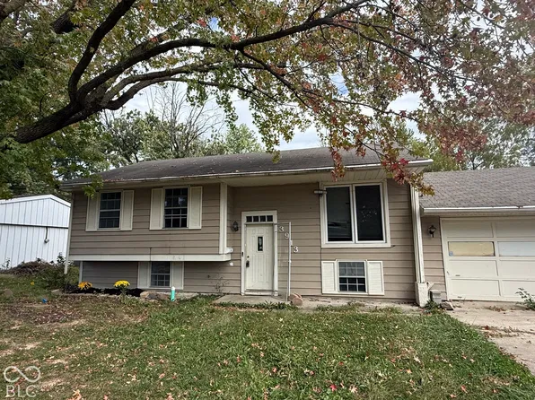 3913 Eisenhower Dr, Indianapolis, IN 46254