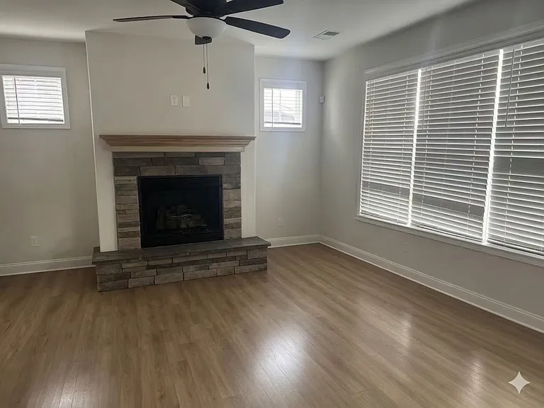 6008 Peregrine Ln — Photo 10