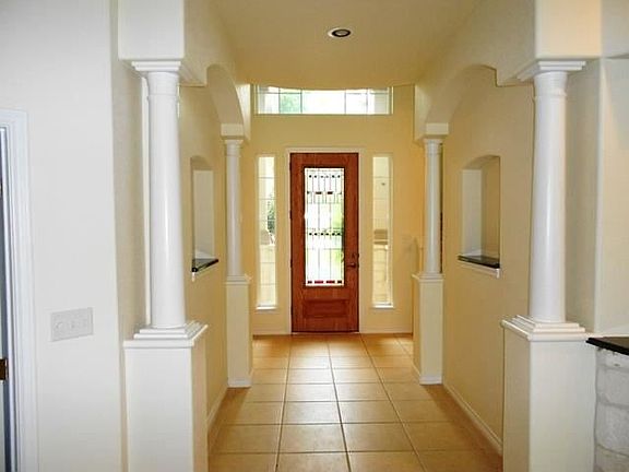 5th image of 216 Bridgepoint Dr
