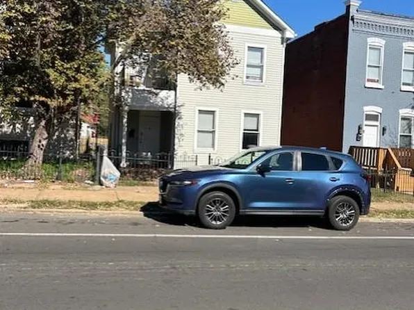 3019 Chippewa St, Saint Louis, MO 63118