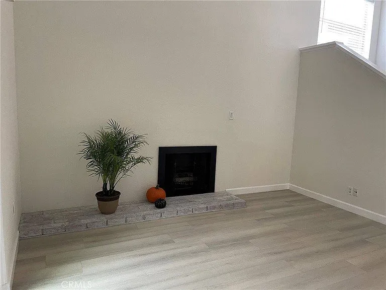 2427 Orange Ave — Photo 11
