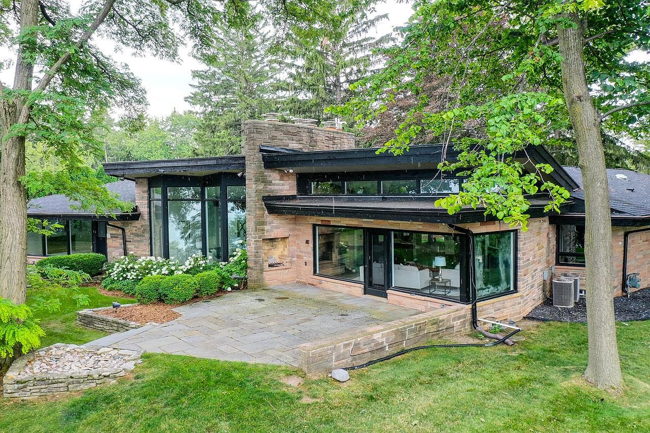 9600 North Lake DRIVE, Bayside, WI 53217 Zillow