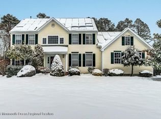 5 Sparrow Ct, Jackson, NJ 08527