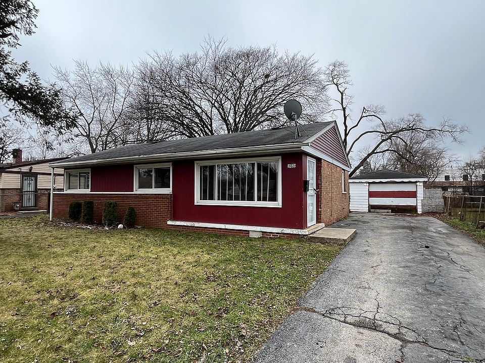 1st image of 16528 Oxford Dr