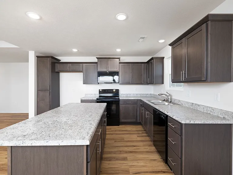 1001 Abbey Ave — Photo 17
