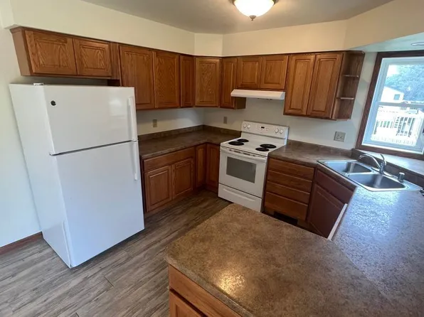 2697 Norwich St, Fitchburg, WI 53711