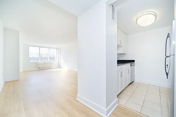 Rented by Living New York | media 11