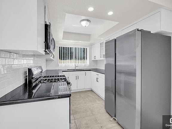 4th image of 7717 Laurel Canyon Blvd APT 4