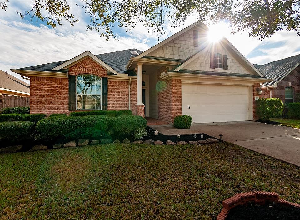 1st image of 2103 Sailwind Dr