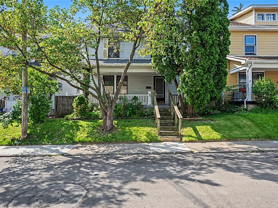 1st image of 40 E Parkwood Dr