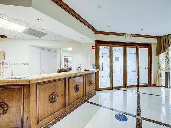 5th image of 18151 NE 31st Ct APT 1514