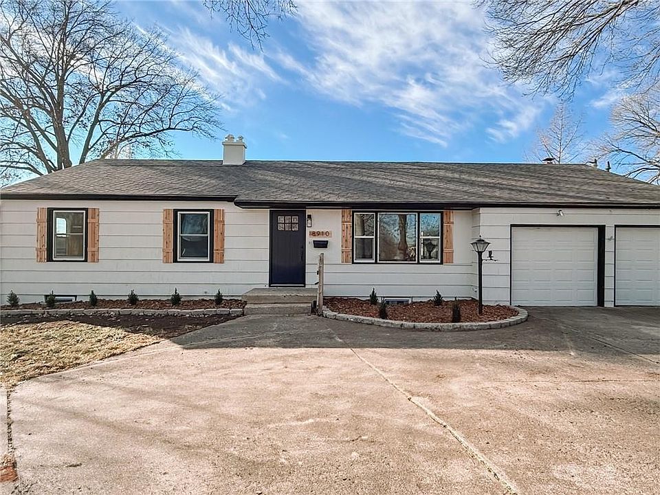 1st image of 8910 Western Hills Dr