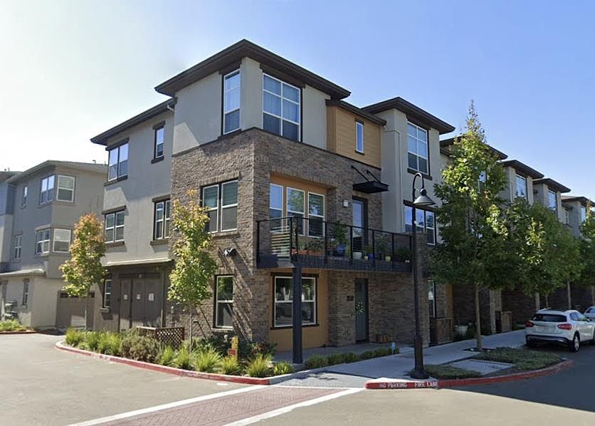 1st image of 904 Cotati Ter Unit 7