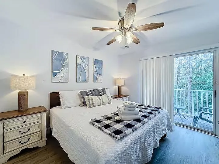 3 bed, 2.5 bath, 1291 sqft, $3,100 — Photo 4