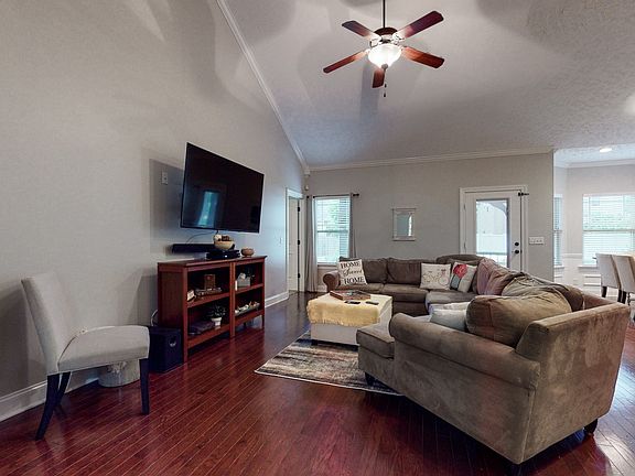 2nd image of 4341 Scottish Dr
