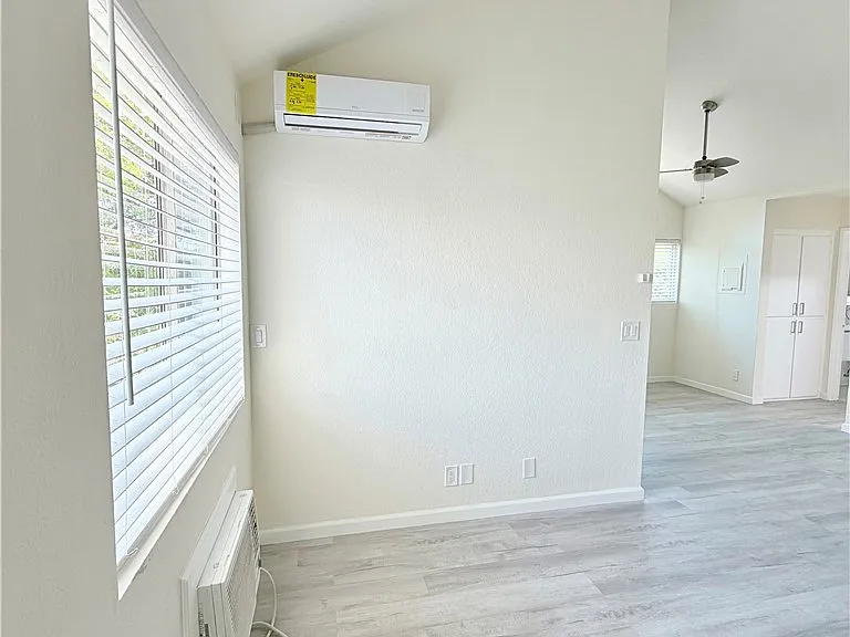 3250 Andrita St #3 — Photo 11