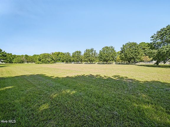 2nd image of 1040 Soundside Road