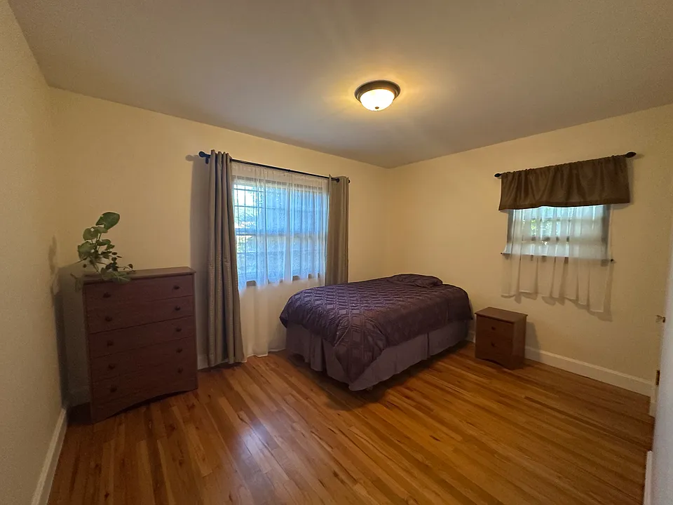 1175 S Dale Ct