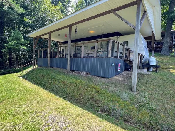 116 Starview Ln, Galax, VA 24333