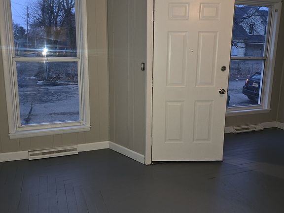 2nd image of 55-57 W Parkwood Ave #3-57